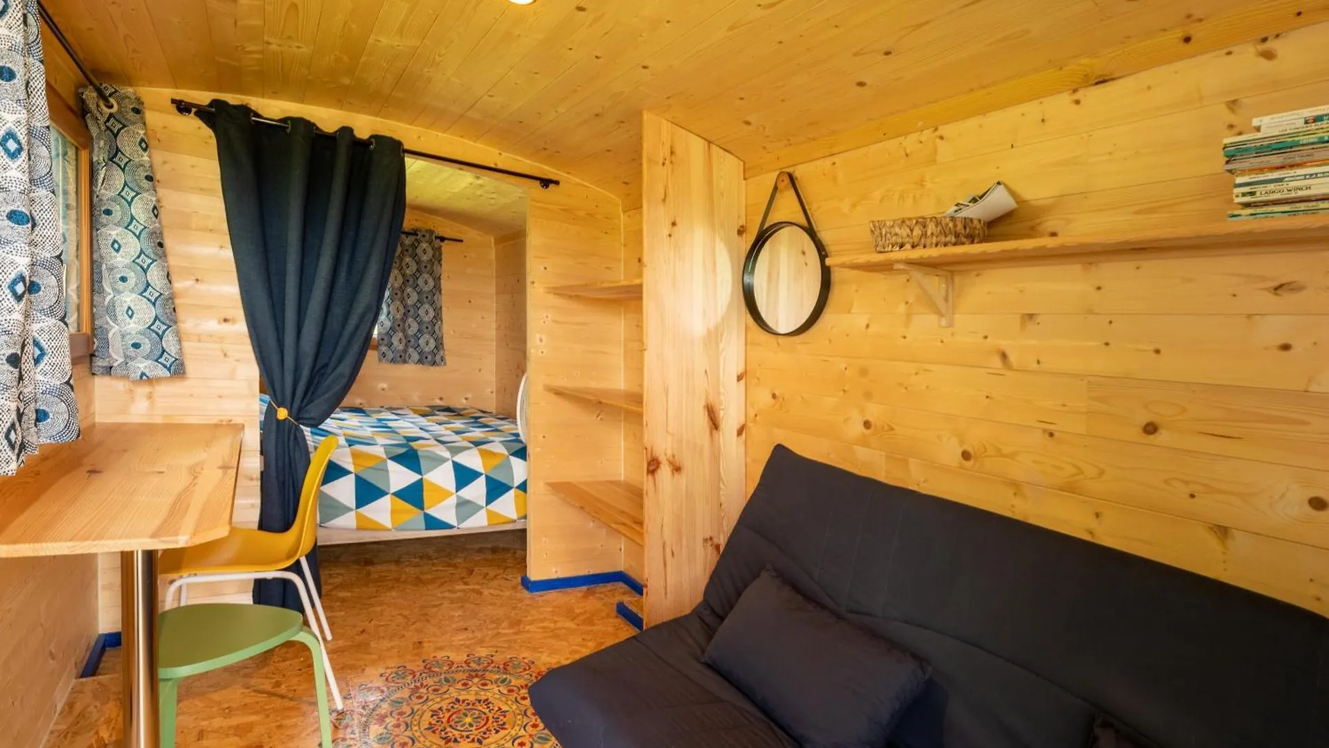 Hotel Domaine De La Cambre Duffort 0*,
