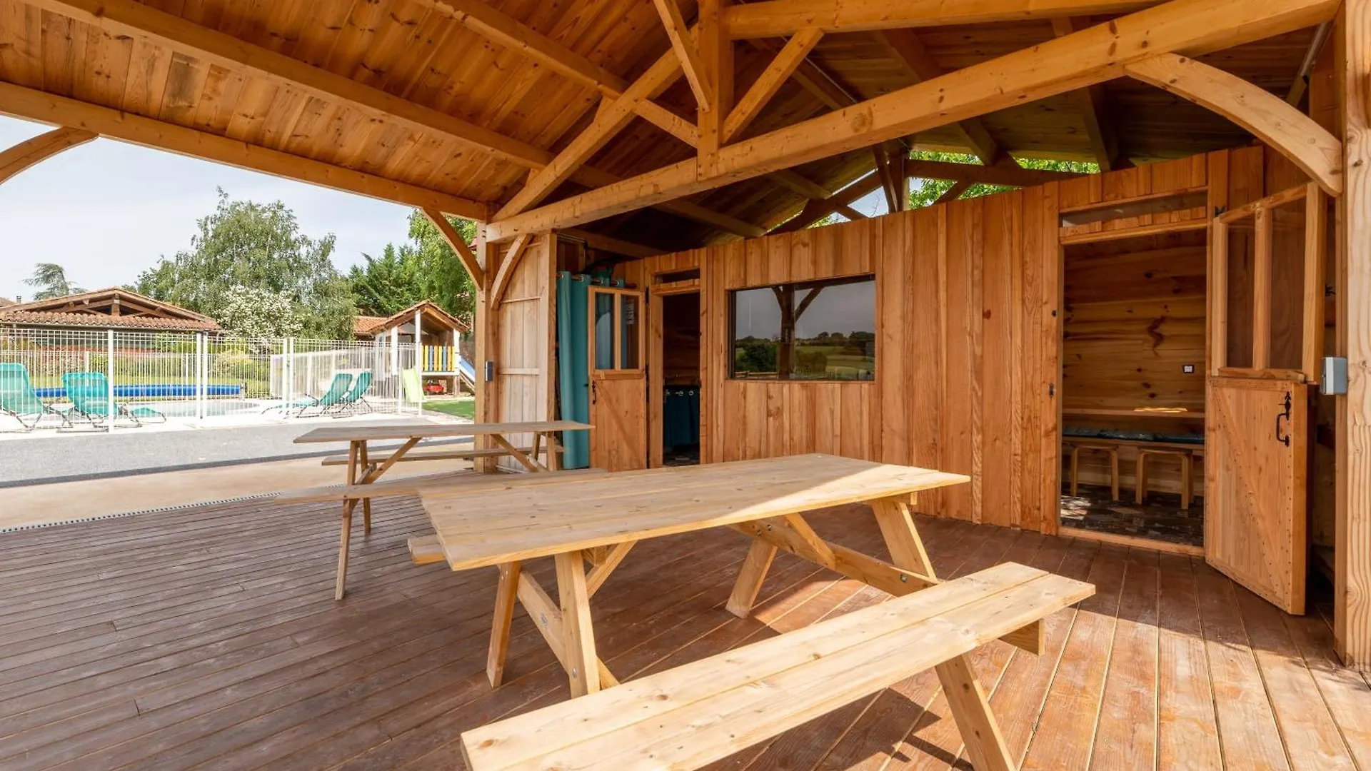 Hotel Domaine De La Cambre à Duffort Camping